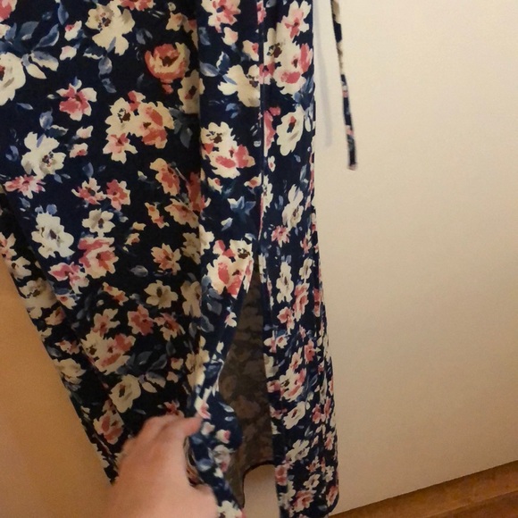 Floral Maxi Dress - 90s inspired - Picture 3 of 4